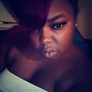 Meet your Posher, Latoya